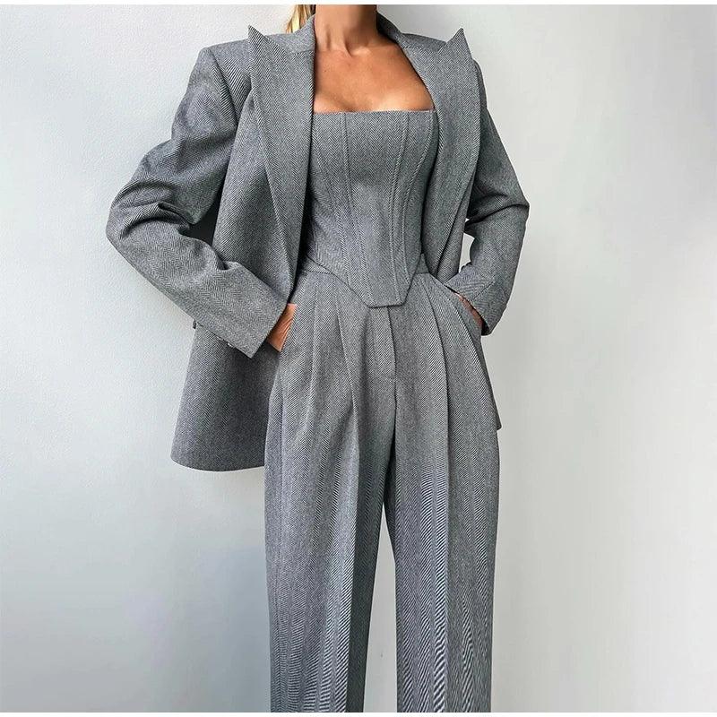 Women's Pantsuit – Elegant Tailored Fit, Luxurious Fabric for Work & Parties
