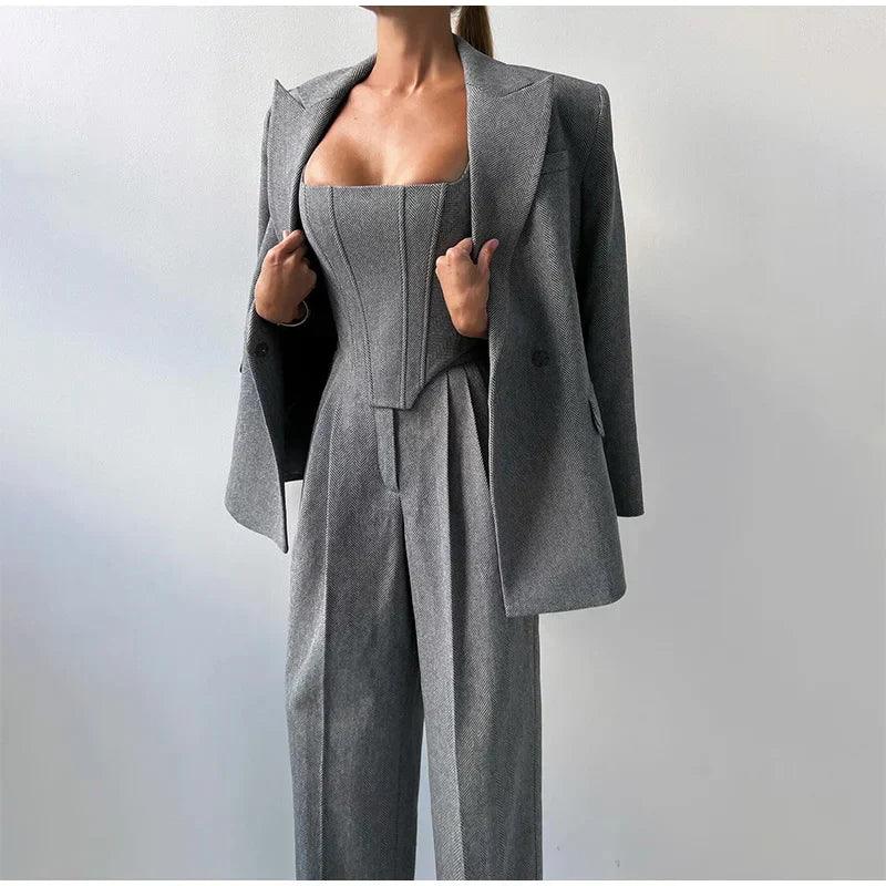 Women's Pantsuit – Elegant Tailored Fit, Luxurious Fabric for Work & Parties