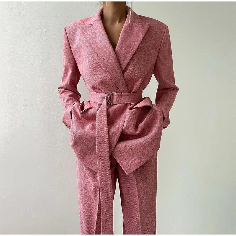 Women's Pantsuit – Elegant Tailored Fit, Luxurious Fabric for Work & Parties