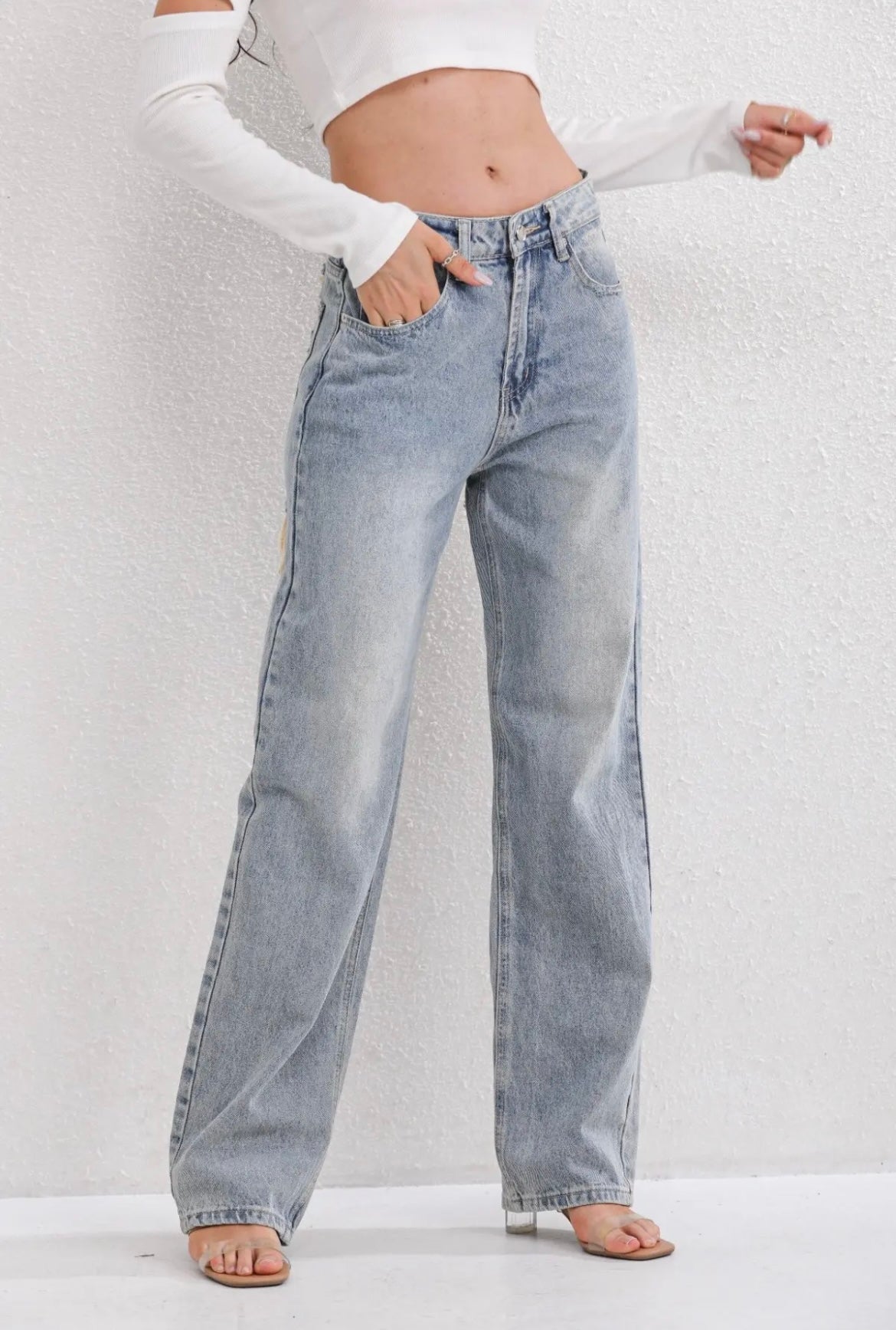 High Waist Ripped Jeans Women – Stylish Slim Fit Denim for Casual Wear
