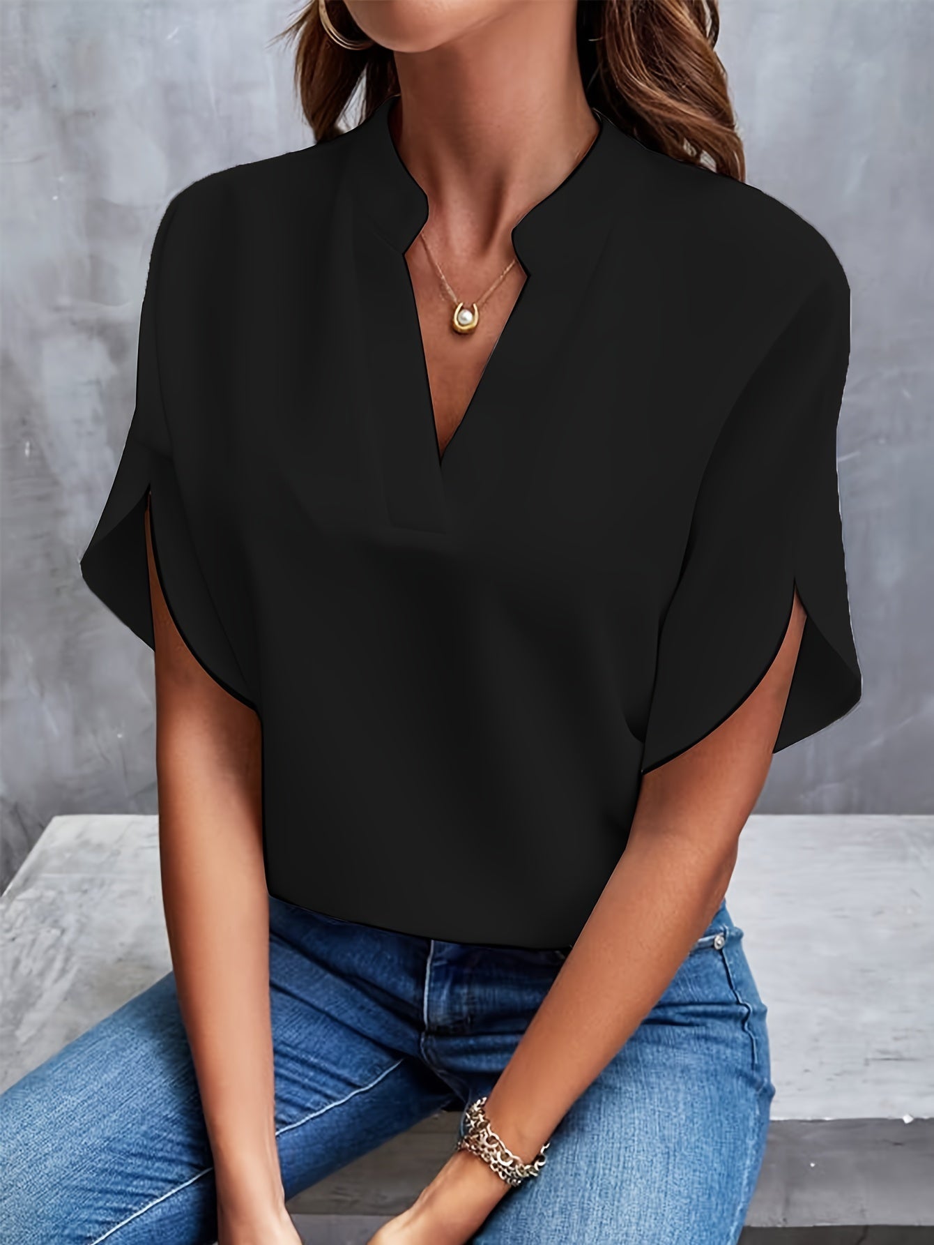 Blusa donna scollo a V – Top elegante con spacco per occasioni