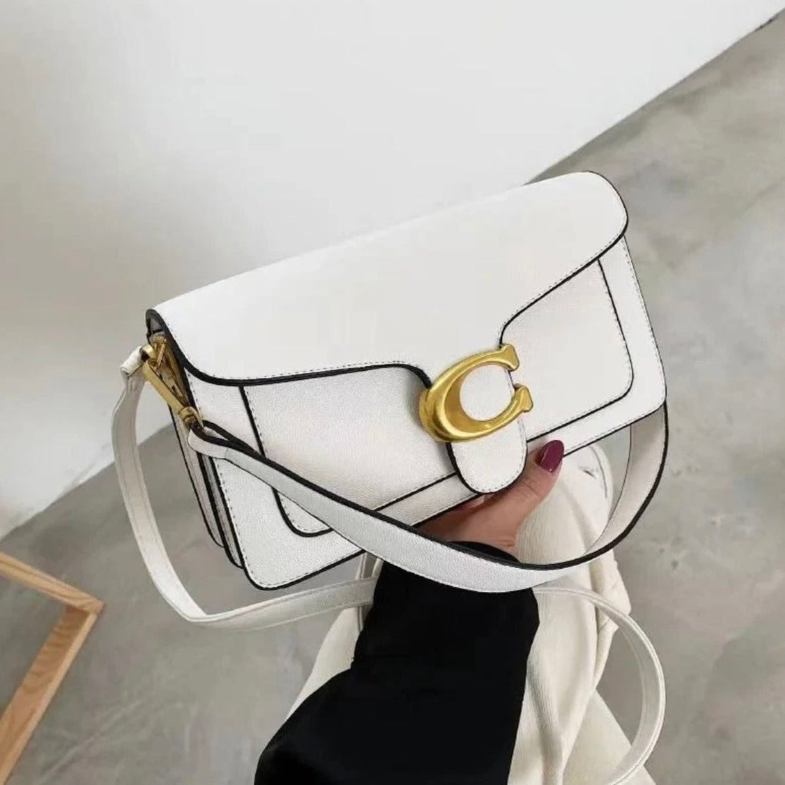 Leather Crossbody Bag Women – Stylish Adjustable Strap Handbag