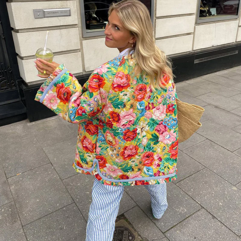 Floral Print Jacket Women – Quilted Floral Jacket with Soft Lining and Trendy Design