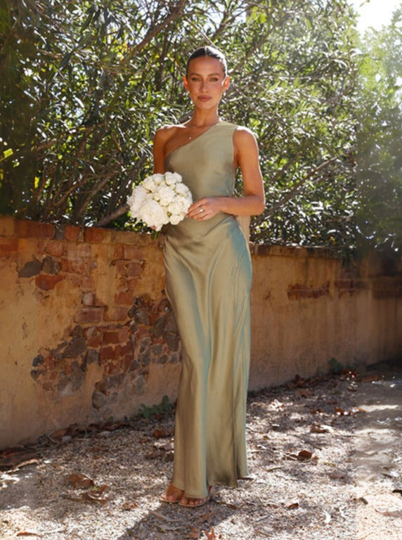 Maxi Dress – One-Shoulder Satin Gown with Elegant Split for Special Occasions